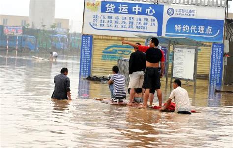 湖北襄樊特大暴雨致108万人受灾组图新闻中心新浪网