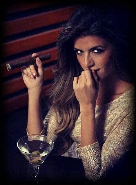 Amatuer Cigar Smoker Girl Sexy Selfies The Cigarmonkeys