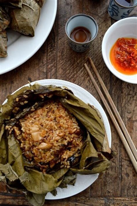 Dim Sum Sticky Rice Lotus Leaf Wraps Lo Mai Gai The Woks Of Life