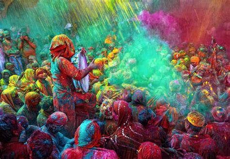 Discover The Historical Background Of Holi Festival Fascinating History