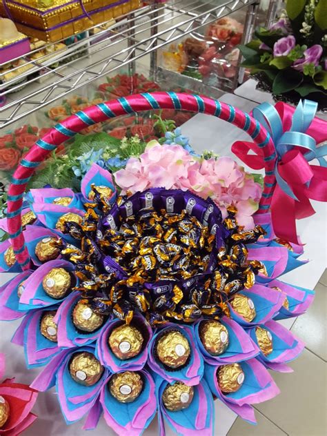 Gubahan hantaran coklat sumi gula gula mp3 & mp4. KOLEKSI GUBAHAN HANTARAN: Paten baru-gubahan coklat