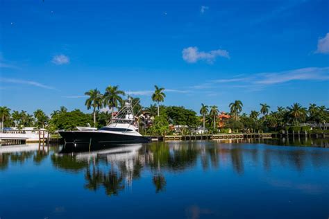 Top Ten Best Places to Visit In Florida: Beautiful Beaches and Lively
