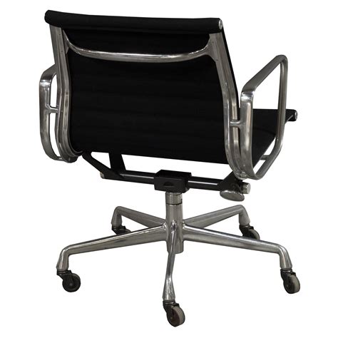 Vintage aluminum group management chair on casters designed by charles & ray eames for herman miller, in rare original orange upholstery, ca. Herman Miller Eames Used Aluminum Group Management Chair ...