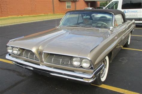 1961 Pontiac Catalina Convertible 1 Barn Finds