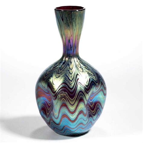Loetz Attributed PhÄnomen Genre 6893 Art Glass Vase