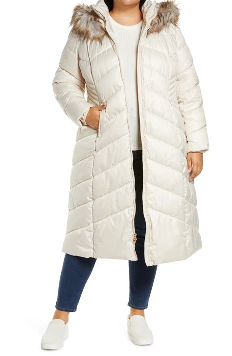 25 Must Have Plus Size Winter Coats You Want To Rock Now