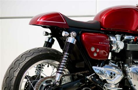 Classic Touch Unikat Triumph Thruxton 1200 Return Of The Cafe Racers