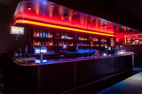 the revamped viper room keeps the sunset strip rocking after all these years eater la