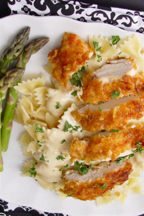 Crispy Chicken With Italian Sauce And Bowtie Noodles Diner Recipes