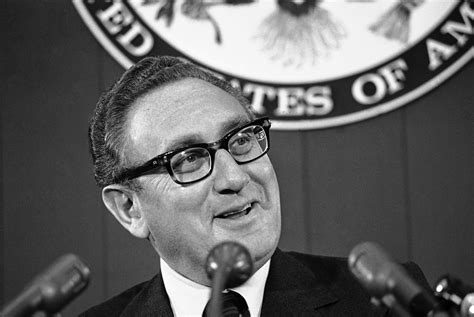Kissinger Denies Delaying Weapons Airlifts To Israel During 1973 Yom