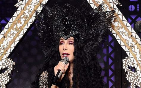 Cher Sues Sonny Bono S Widow For Allegedly Withholding Her Royalties