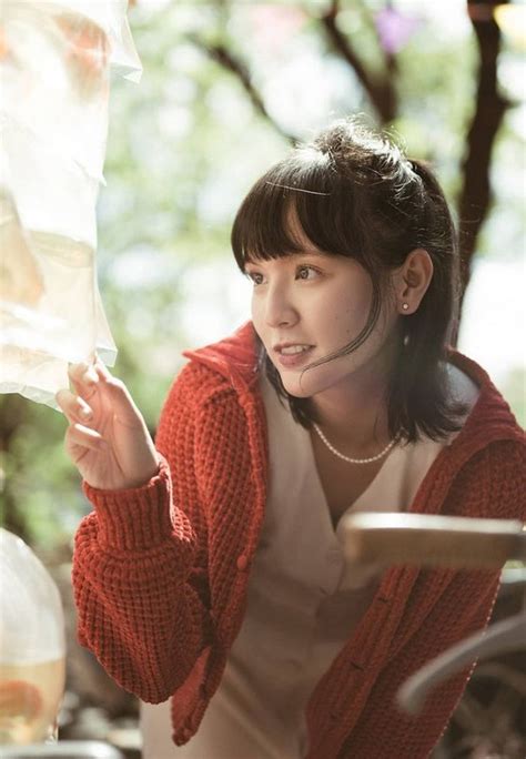 Reaction xạ lồ reaction sơn tùng sơn tùng mtp thiều bảo trâm hải tú trà xanh sơn tùng phản. Hot girl Hải Tú - bạn diễn của Sơn Tùng là ai? - VietNamNet