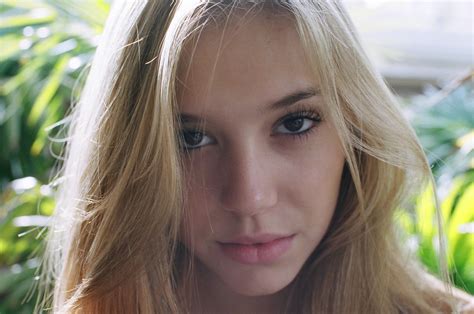 Alexis Ren Hd Wallpapers Backgrounds Daftsex Hd