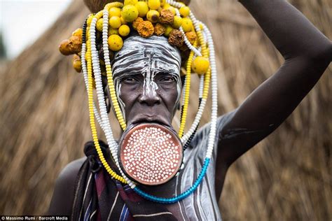 Incredible Photographs Reveal Untouched Tribal Communities Of Ethiopia
