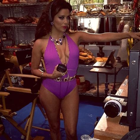 Eva Longoria Wears Sexy Swimsuit While Directing Actors Popsugar Latina