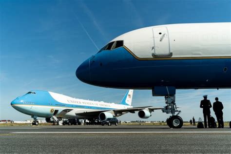 Us Air Force One Presidential Aircraft Going Supersonic
