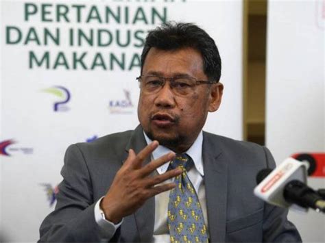 Keputusan egtukar ditangguh adalah bagi keselarasan penempatan guru baru ke sekolah yang mengalami perpindahan guru. Pas Kelantan hormati keputusan UMNO negeri
