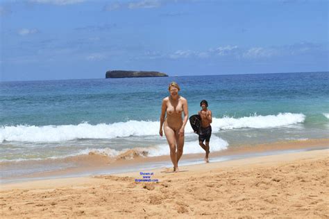 Little Beach Maui April 2022 Voyeur Web