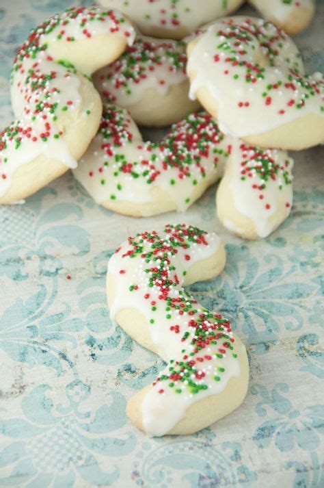 Christmas cookies are a tradition in many cultures. Italian Anisette Cookies | Recipe | Cookies recipes christmas, Anise cookie recipe, Italian ...