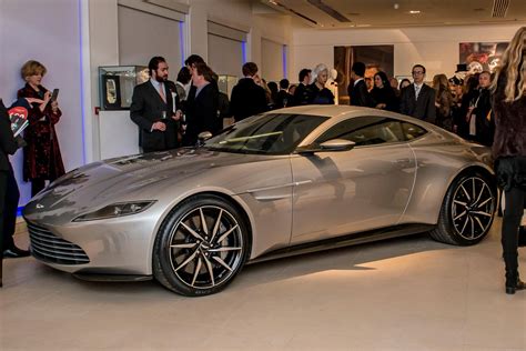 Foto Aston Martin Db10 La Nuova Auto Di James Bond Alvolanteit