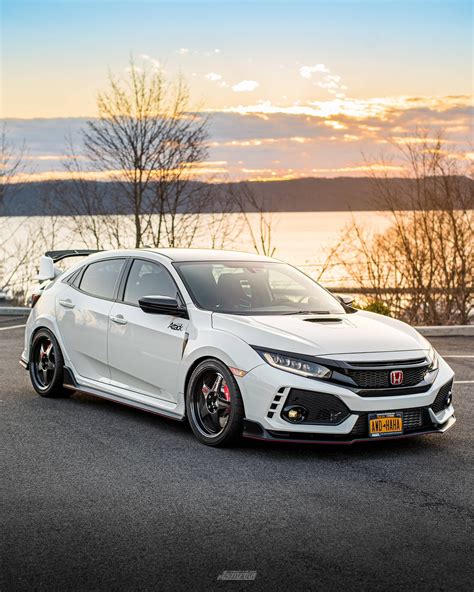 2017 Honda Civic Type R In Championship White Hks Coilovers W 18