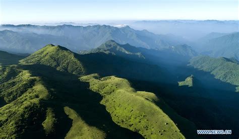 Maybe you would like to learn more about one of these? Paysage de montagne dans le nord-ouest de la Chine