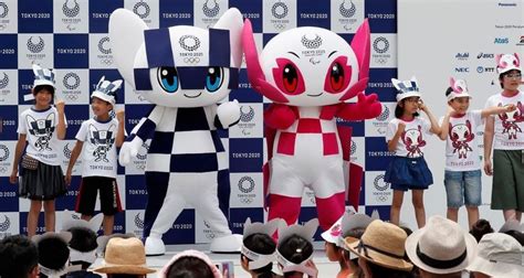 O personagem miraitowa, mascote das olimpíadas de tóquiodivulgação/uta mukuo/tokio 2020. Mascotes das Olimpíadas de 2020 são oficialmente ...