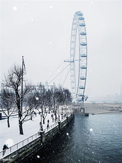 London Eye And Southbank In Snow London Uk High Res Stock Photo Getty