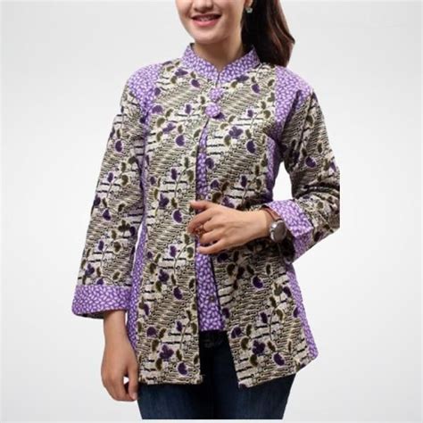 Model baju batik untuk wanita gemuk modern. 30+ Model Baju Batik Atasan Kantoran - Fashion Modern dan ...