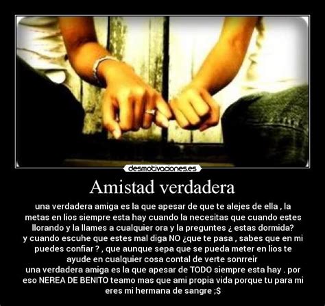 Es una puerta que se abre, una mano extendida, una sonrisa que te alienta, una mirada que te comprende, una lágrima que se une a tu dolor, una palabra que te anima, y una crítica que te mejora. Amistad verdadera | Desmotivaciones