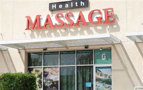 cierran sala de masajes por ofrecer servicios sexuales
