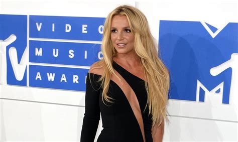 Singer, musician and performer britney spears left her. Free Britney: el martirio de Britney Spears se dirime en ...