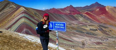 Rainbow Mountain Tour Full Day Sanctuary Treks Perú