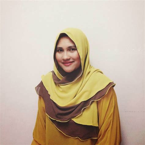 Buka lipatan dan jahit lurus beberapa garisan. Nash Fesyen: Berkongsi Hasil Jahitan Shawl