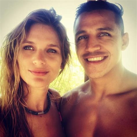 Alexis Sanchez Reveals He Has Split With Stunning Girlfriend Mayte Rodriguez In Emotional