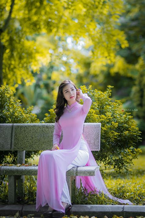Chu Phuong Anh Photo By Tran Lam Vietnam Costume Vietnam Dress Vietnam Girl Beautiful Long