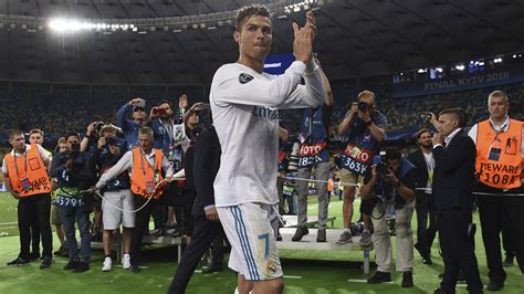 Cristiano ronaldo real madrid c.f.ยูฟาแชมเปียนส์ลีกทีมฟุตบอลชาติโปรตุเกสคริสเตียโน่โรนัลโด้, png 550x650px 240.28kb ไม่ใช่ เอ็มบัปเป้!แฟน มาดริด แห่โหวตเลือกตัวแทน โรนัลโด้ ...