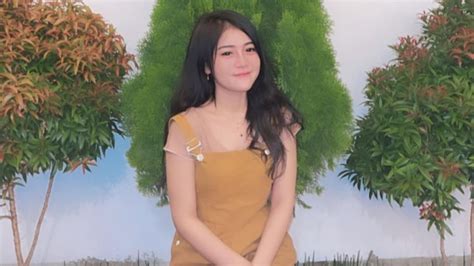 Biodata Yulia Agustina Lengkap Umur Dan Agama Tiktoker Cantik Pacar My Xxx Hot Girl