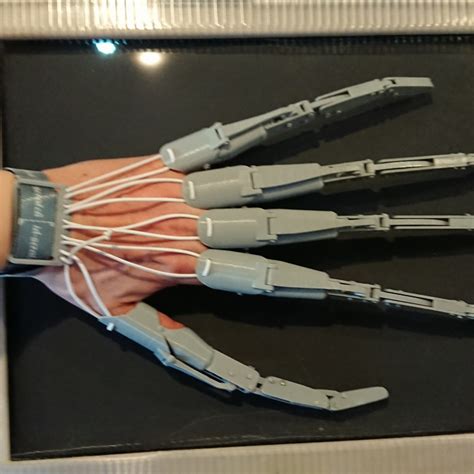 3d Printed Articulated Finger Extensions
