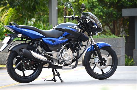 The bajaj pulsar 150 was one of the first models that gave customers a taste of performance motorcycling in india.with constant updates to stay in there are no changes in the power of the new pulsar 150 2019 model. New 2014 Bajaj Pulsar 150 photo gallery | Bike Gallery ...