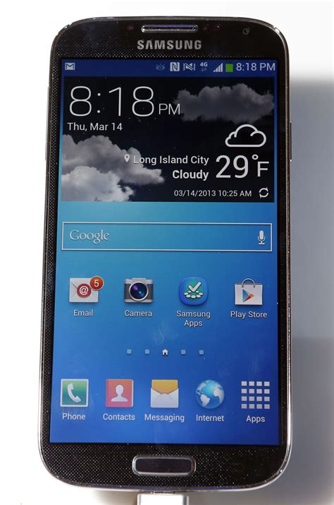 Review Galaxy S4 Decent But Filled With Gimmicks Dawncom