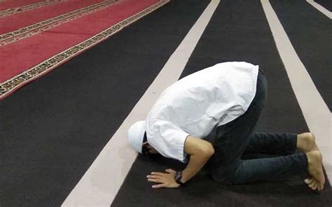 Bacaan Doa Sujud Tilawah Tata Cara Ayat Dan Hukumnya Menurut Ulama Islam