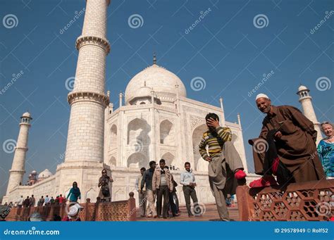 Indian Tourists Posing At Taj Mahal Editorial Stock Image Image Of