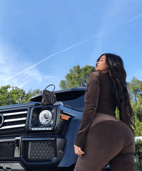 Kylie Jenner Flaunts Her Butt In New Photo