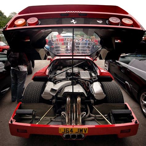 Some slightly shaky gopro footage is accompanied by dean smith's photog. Ferrari F40 1988 engine bay open | Revival Sports Cars