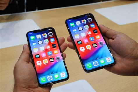 The Iphone Xs And Xs Max Review Big Screens That Are A Delight To Use The New York Times