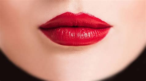 Bella Poarch Red Lips