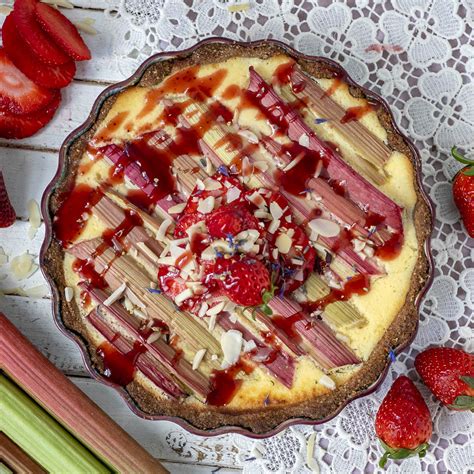 Low - Carb Keto Rhabarber -Quark-Tarte Torten Kuchen