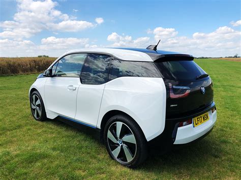 See the differences in charging times between different bmw i3s. BMW i3 94Ah Range Extender Lodge - Low Mileage - High Spec - EVHERO