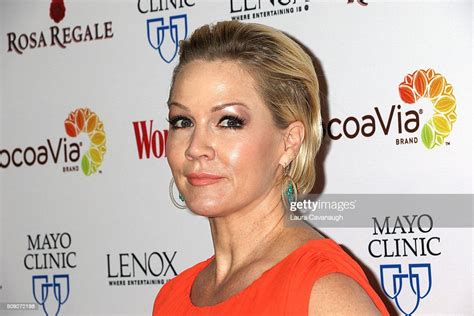 Jennie Garth Attends The Womans Day Red Dress Awards On February 9